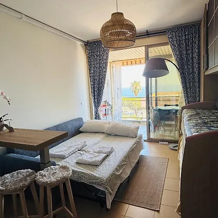 Sunny Gardens Apartman *